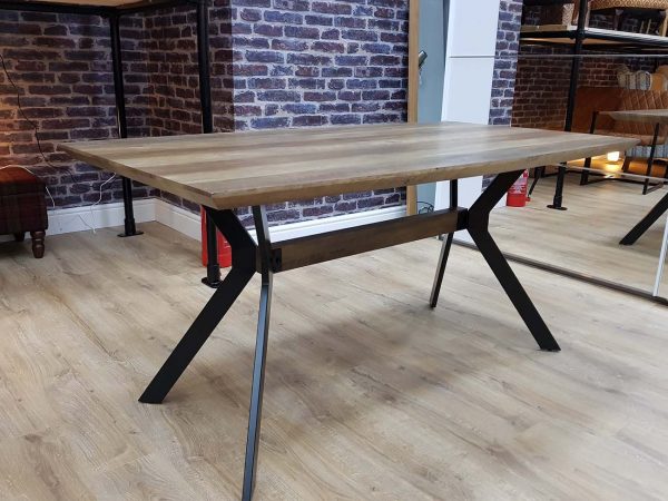 ModaNuvo Industrial 6 Seater Dining Table